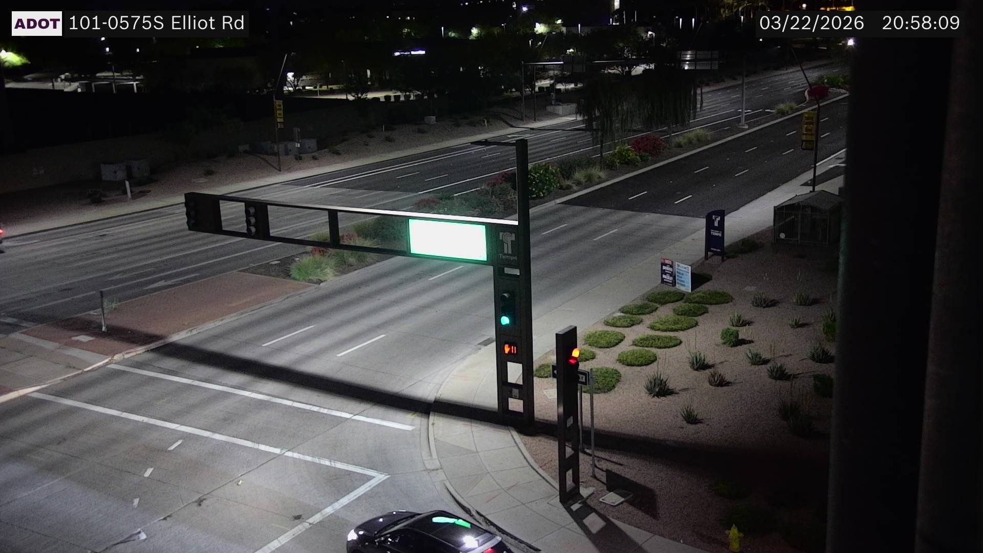 SR-101 @Elliot Rd live webcam