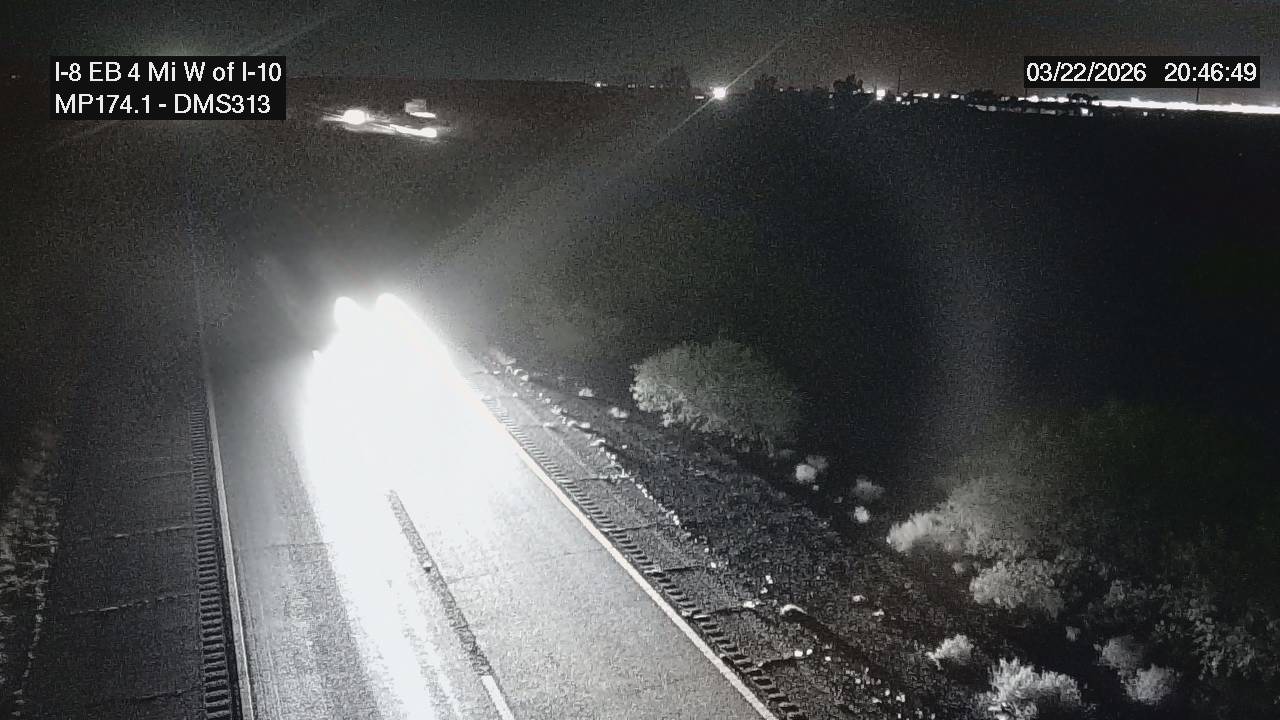 I-10 @4 miles W of I-10 live webcam