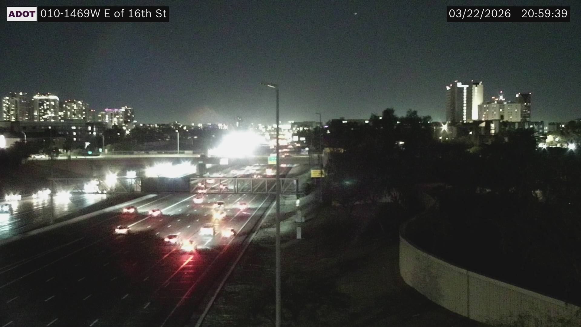 I-10 @E of 16th St live webcam